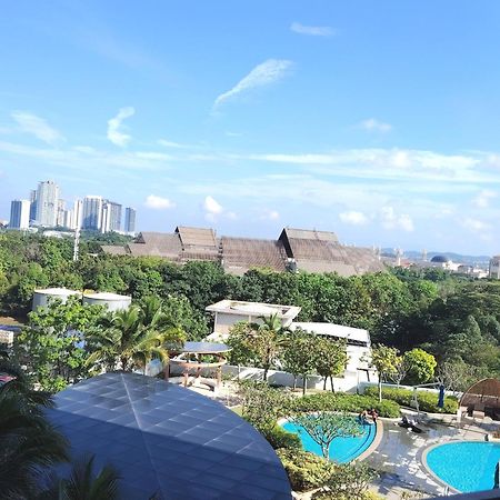 Almas Suites Poolview Netflix 100Mbps Bystay Нусаджайя Экстерьер фото